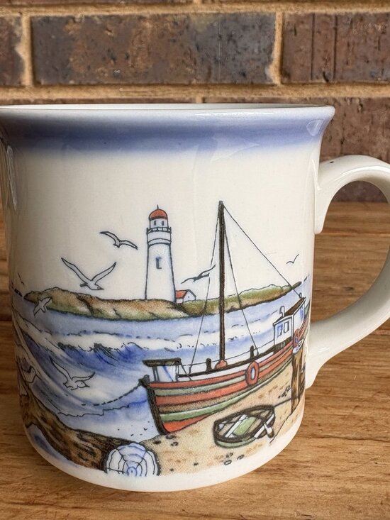 Cracked-Otagari Japan Coffee Tea Mug with Lighthouse Seagulls Waves Ocean Cliffs - Picture 1 of 11